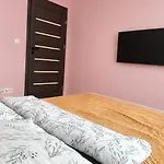 Apartment Uroczy Z Garazem