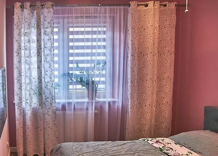 Апартаменты Uroczy Z Garazem