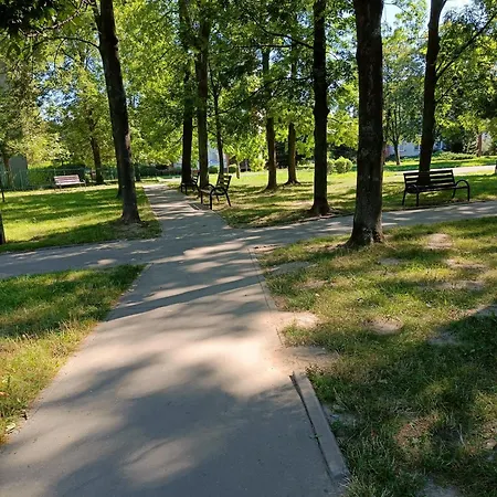 Appartement Uroczy Z Garazem